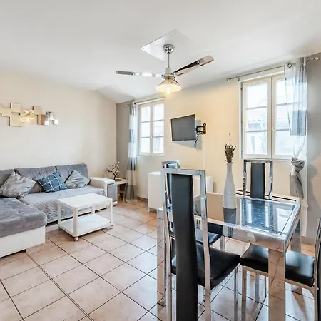 Apartment Joli Meuble Panier Montee Des Accoules